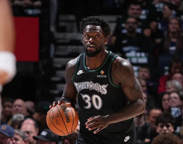 kaiyun开云官网-森林狼首发半场19中5得到14分，替补合计22中13得到36分